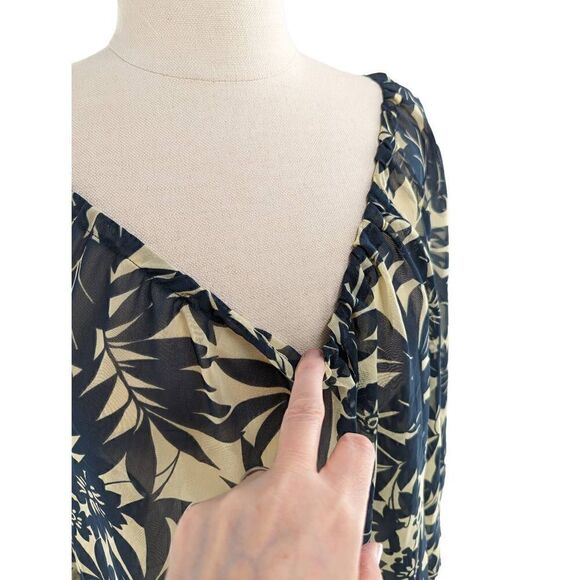 Pleione Women's Printed Semi-Transparent Dolman Sleeves Blouse Size Large - Picture 4 of 14